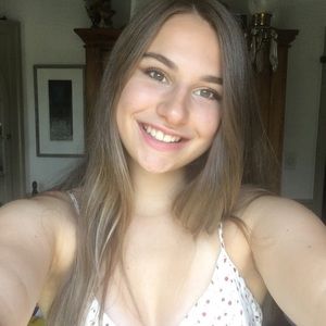 Meet your Posher, Isabelle